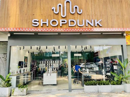 Shop Dunk lừa đảo hay cuộc cạnh tranh thương mại?