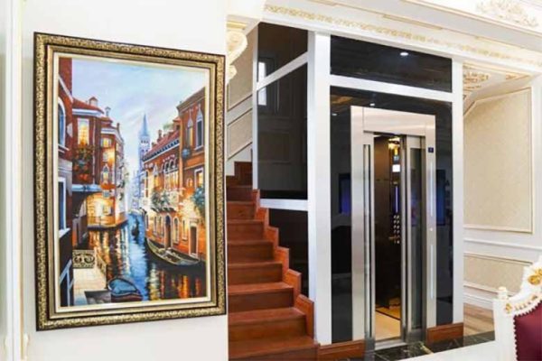 Khám phá vẻ đẹp tinh tế và tiện nghi từ thang máy kính gia đình